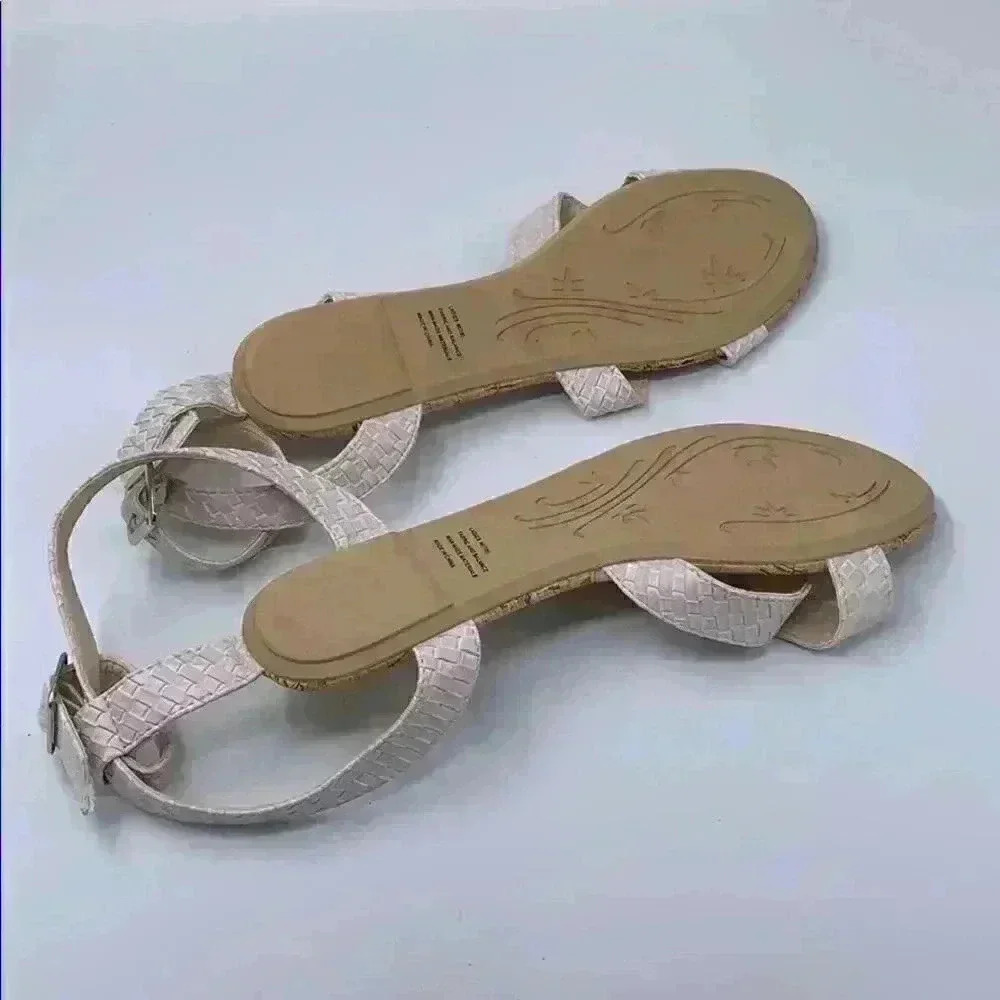 Like new West Loop fabric flat strappy sand… - Picture 5 of 7